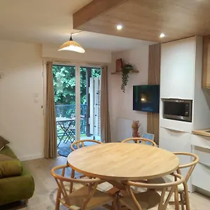 Duplex Lumineux - 40m2 - 2 - Balcon Terrasse - Parking - Entierement Renove En Mai 2024 Appartement Cauterets